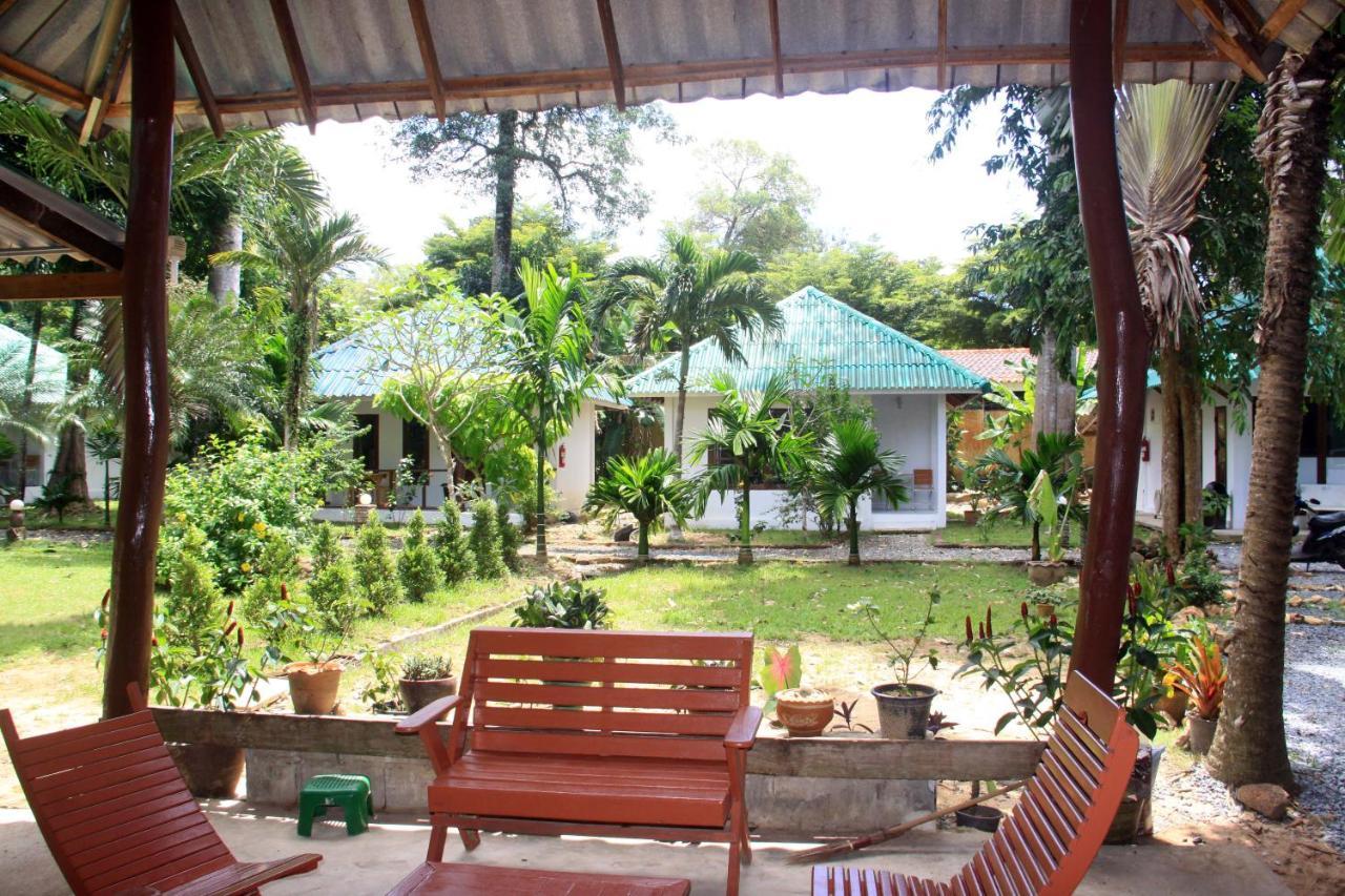 Tropical Paradise Leelawadee Resort Csang-sziget Kültér fotó